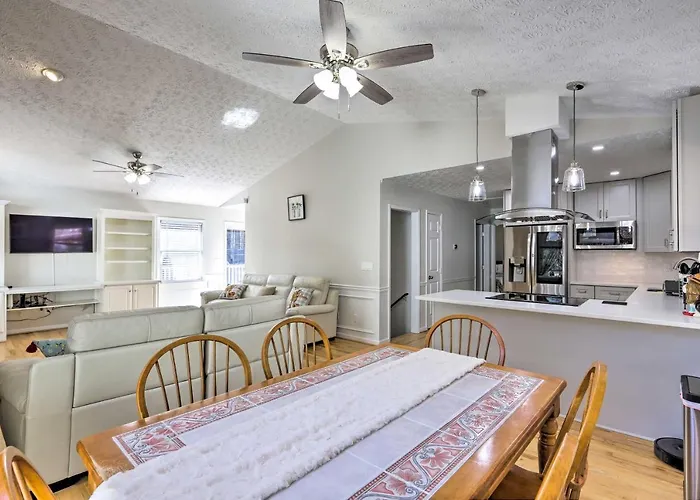Suwanee House W/ Pool & Game Room!