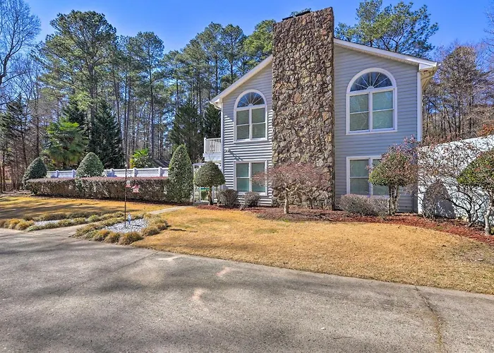 Suwanee House W/ Pool & Game Room!